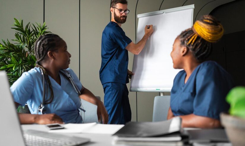 Desenvolvimento de Competências para Profissionais de Saúde