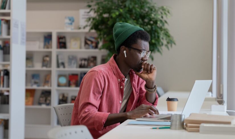 por-que-fazer-um-curso-ead-em-2024